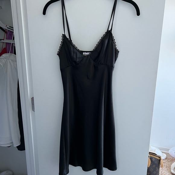 Princess Polly Roman Mini Dress Black - Picture 2 of 3